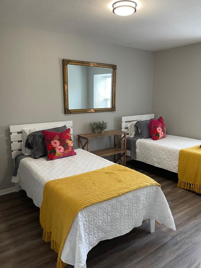 The Deannie Apt #6 - Simple And Homey 2Bd W/ Wifi ハミルトン  エクステリア 写真